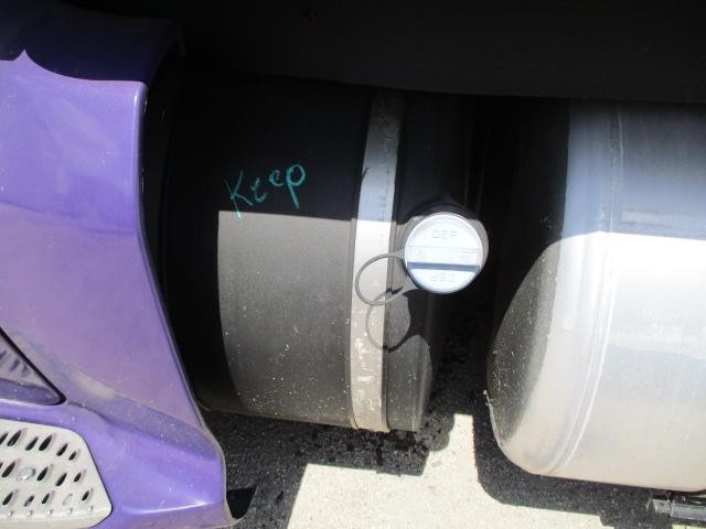 Replaces 2014 PETERBILT 579 DEF TANK ,  FL