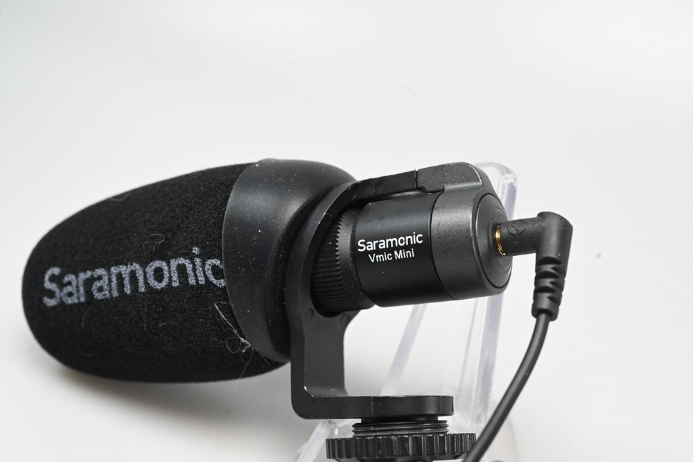 Saramonic Vmic Mini Compact Camera-Mount Microphone #G628
