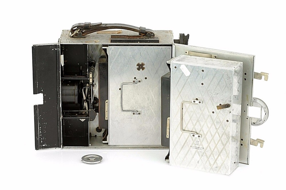 Vintage 35mm Newman Sinclair model E Motion Picture Camera