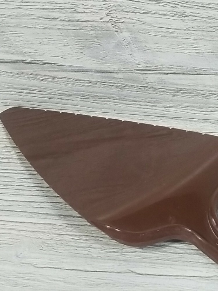 Foley Plastic Pie Server Cutter 10" Wedge Shape Brown