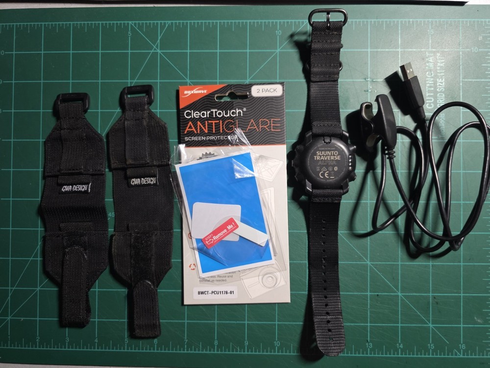 Suunto Traverse Alpha Stealth bundle