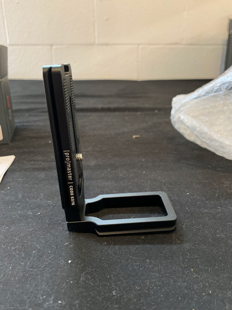 Pro master model 1 flash bracket