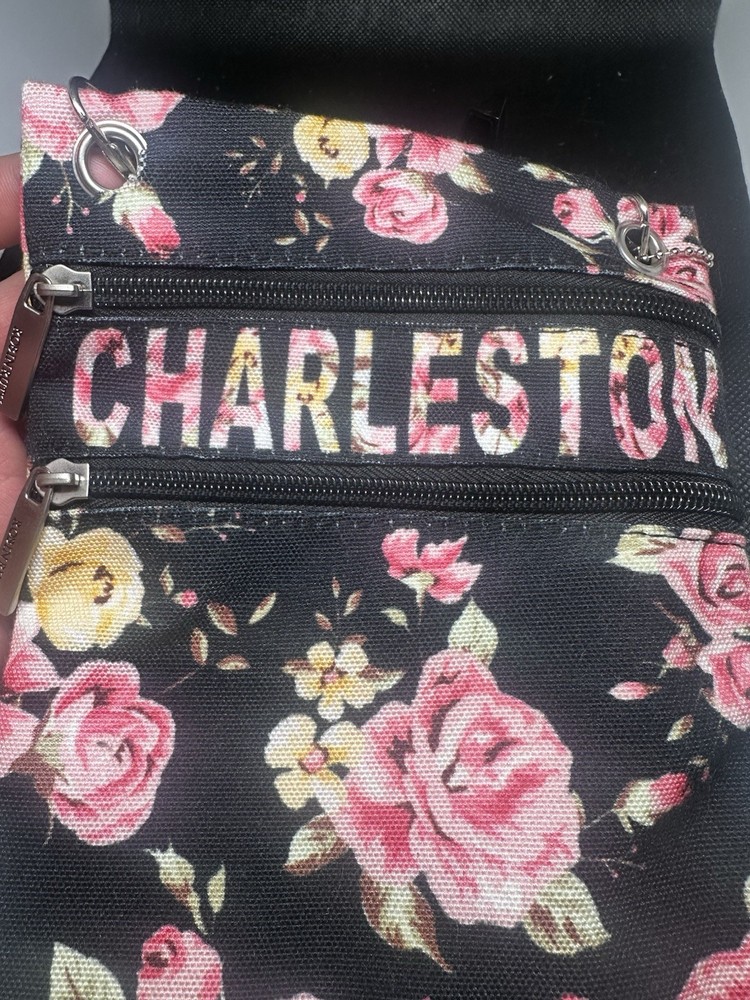 Robin Ruth Charleston Shoulder Money Holder