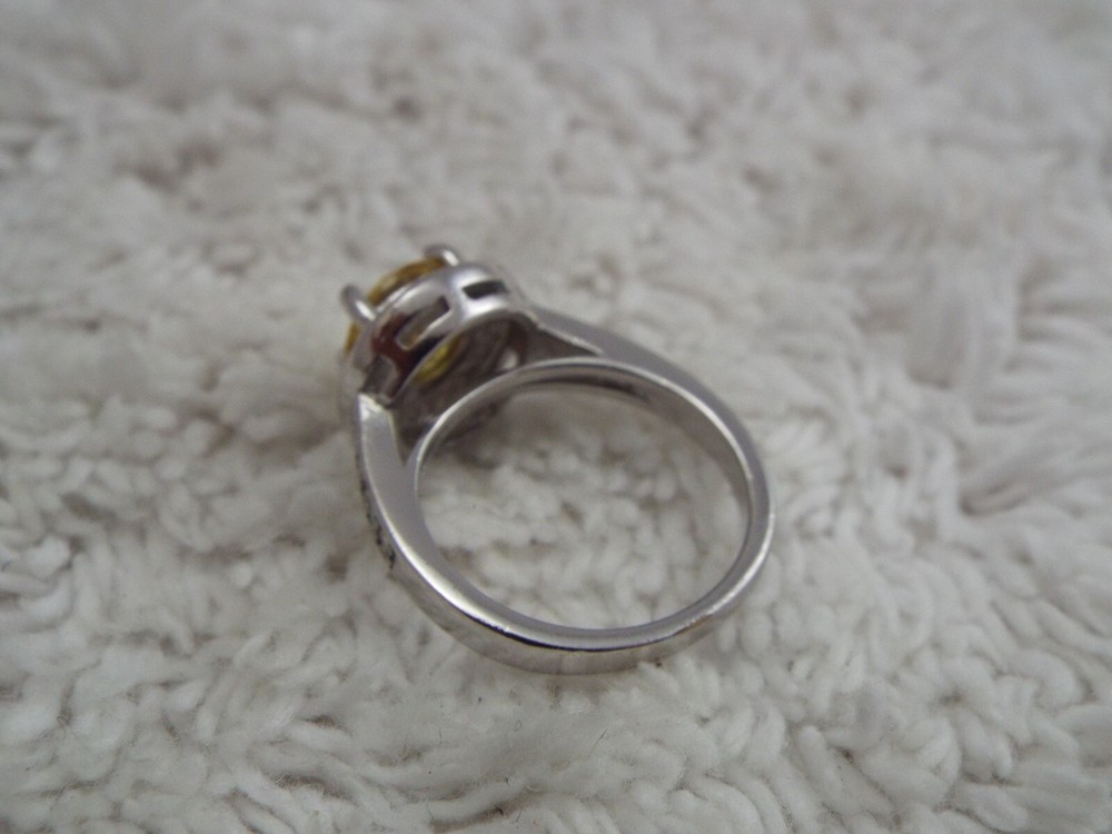 Silvertone Yellow Citrine Stone Rhinestone Ring ~ Size 5 (K5)