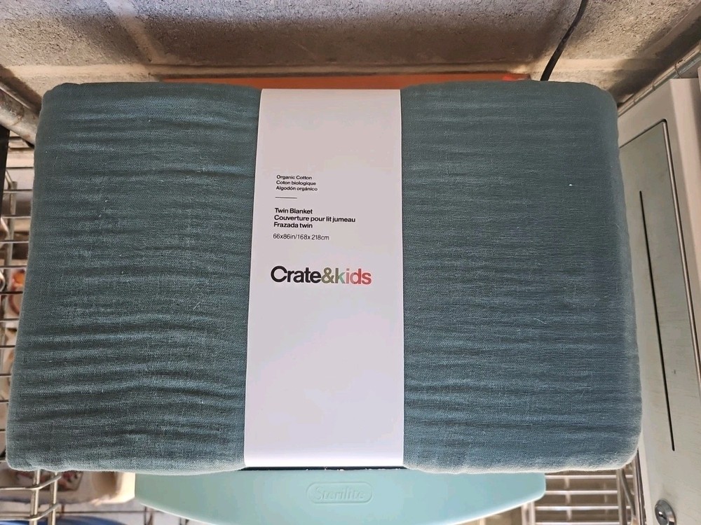 Crate & Kids Twin Blanket Organic Blue