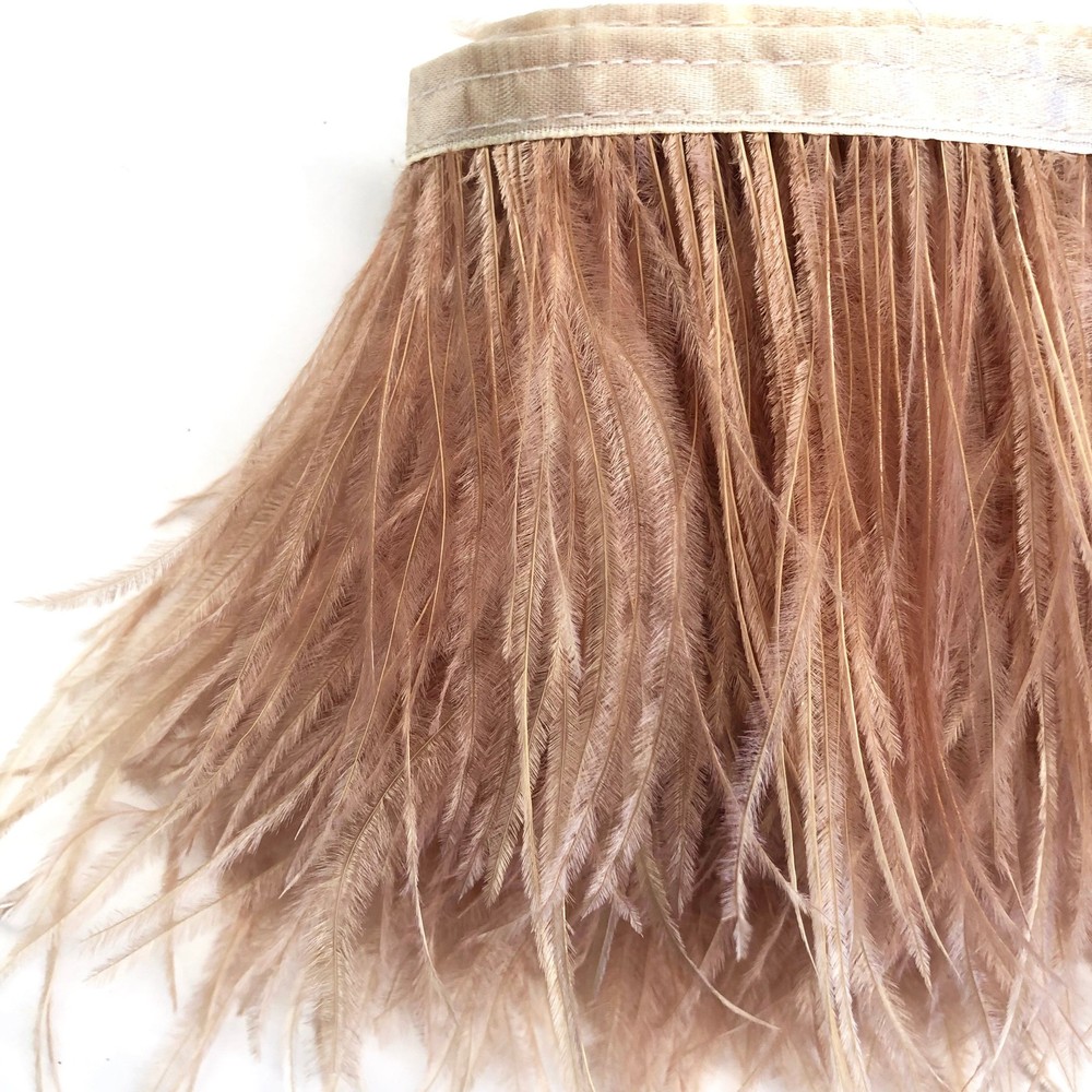 Ostrich Feathers Strung per 10cm - Latte