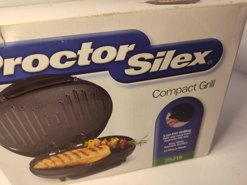 Proctor Silex Compact Grill 25218 New Sealed 2004 Nonstick Surface Easy Clean