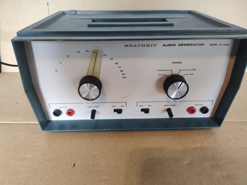 Heathkit Audio Generator model IG-5282