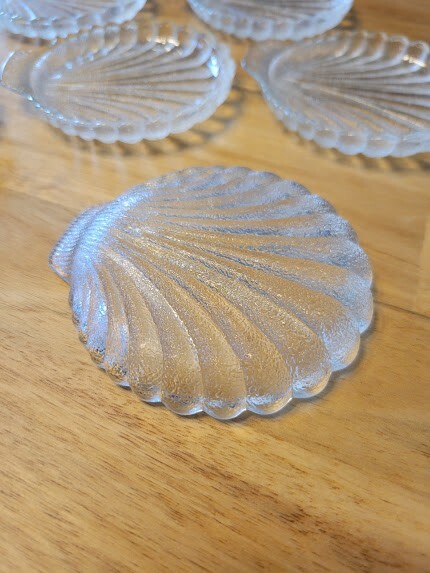 5 Rogers Silver Clamshell Shell Shaped Glass Coasters Set & Silver Plated Holder