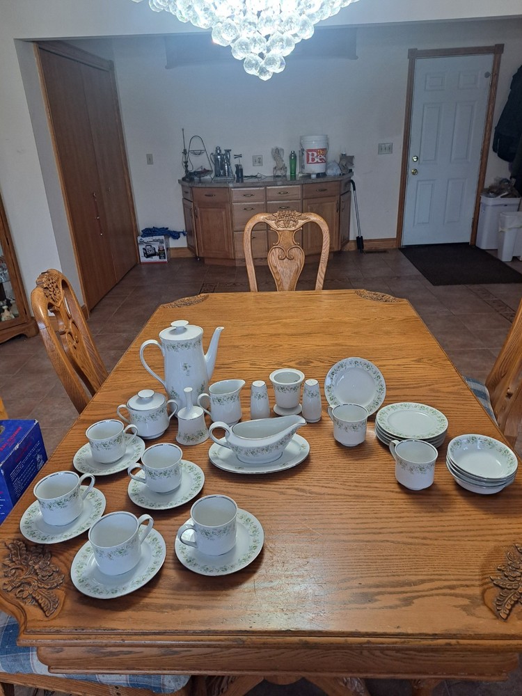 Johann Haviland Forever Spring Floral Scroll 31 Piece Dinnerware Grouping