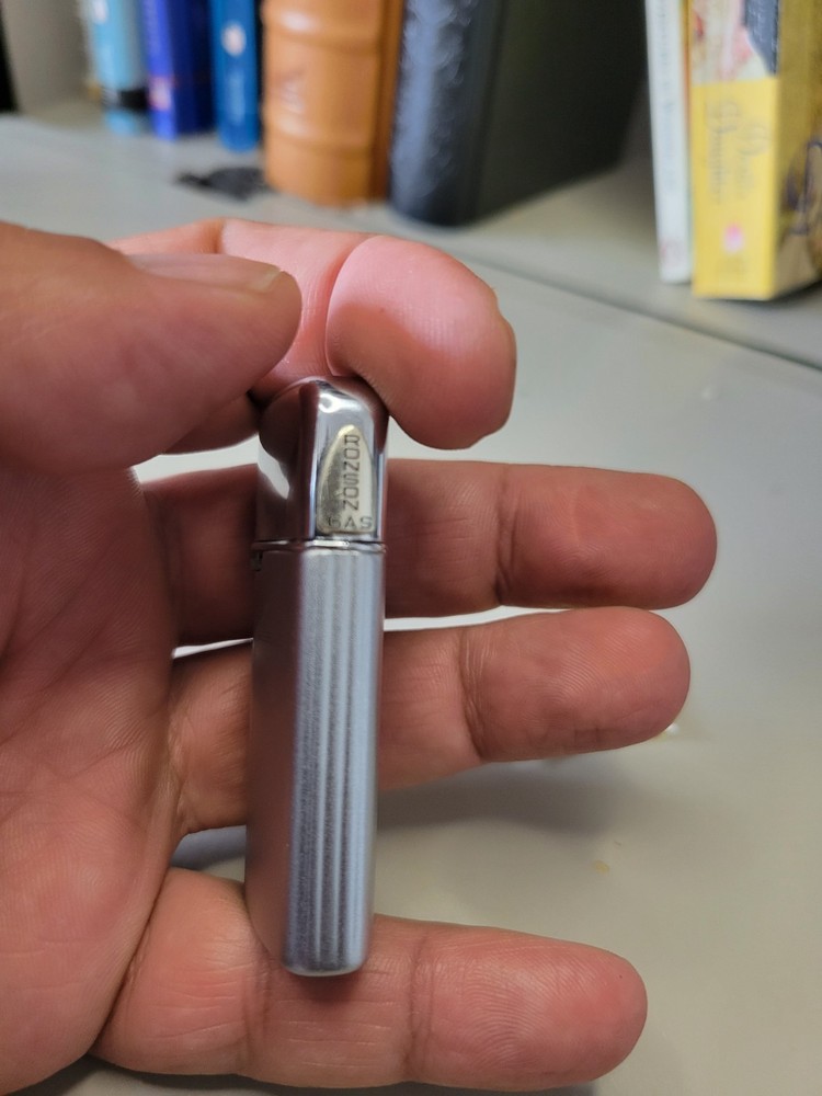 Vintage Ronson Varaflame Windlite Flip Lighter (WORKING)
