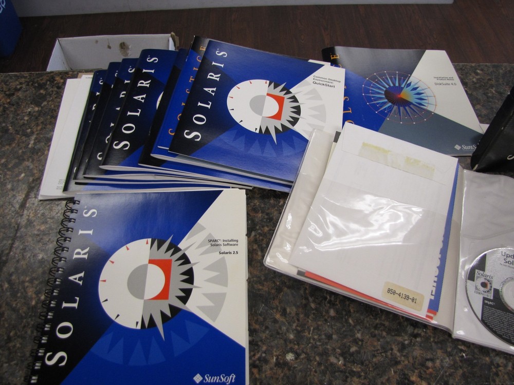 Vintage Sunsoft Solaris 2.5 Server SPARC Edition SMCC System CD Software Set