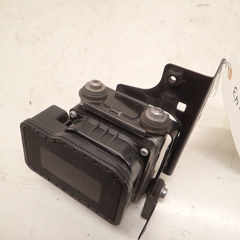 Triumph Sprint ST 1050 abs pump