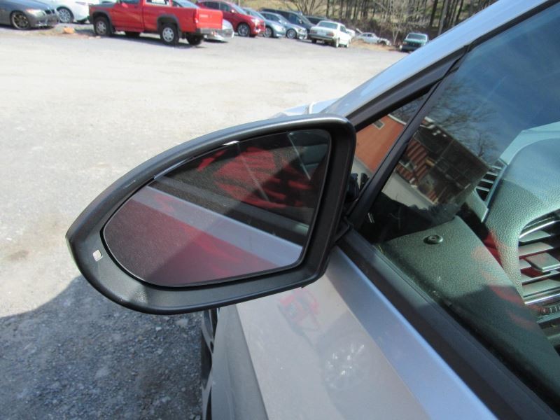 GTI 2016 Glove Box 955029
