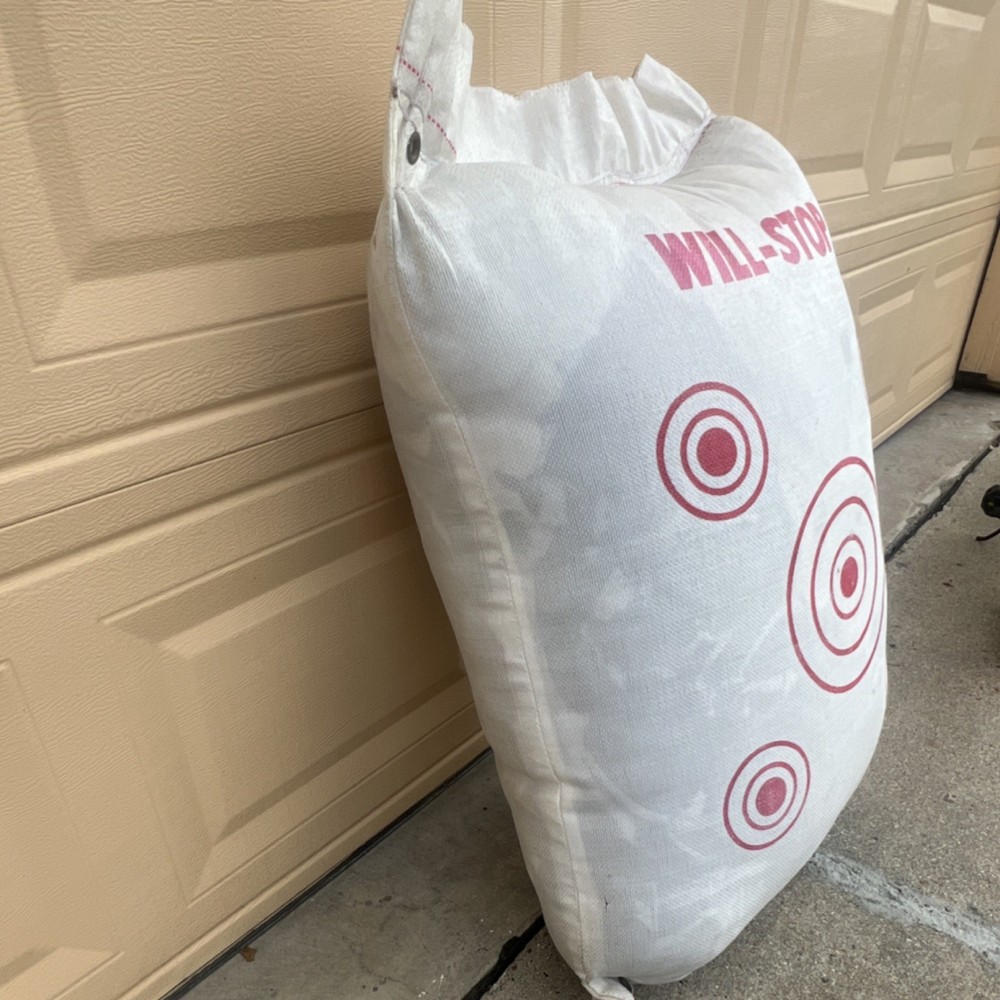 WILL-STOP Bag Target for Archery White with Red Target Circles
