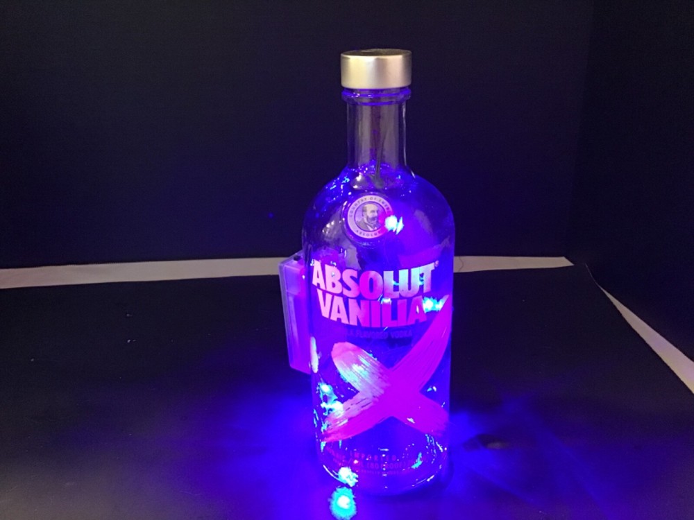 absolut vanilla decorative light