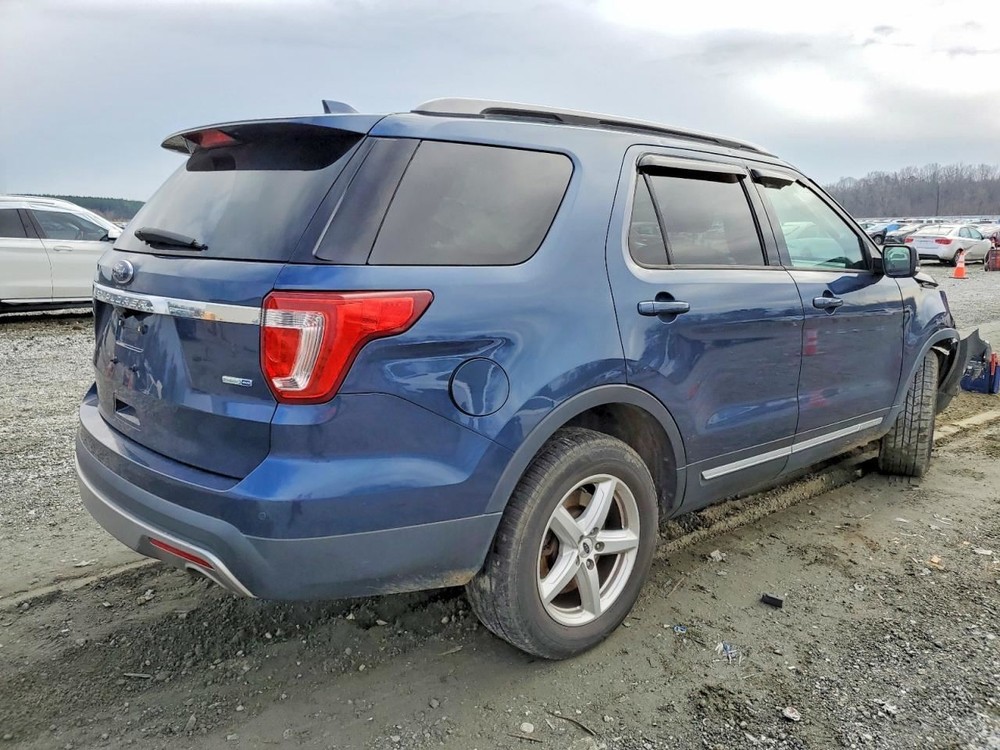 EXPLORER 2017 Glove Box 5028918