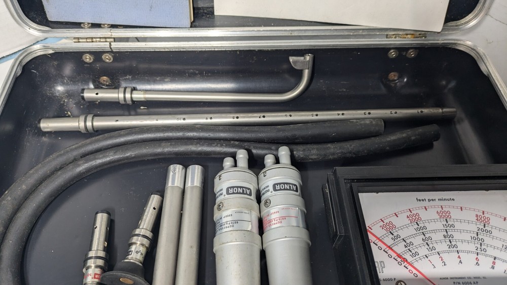 ALNOR VELOMETER SERIES 6000 AIR VELOCITY FLOW METER