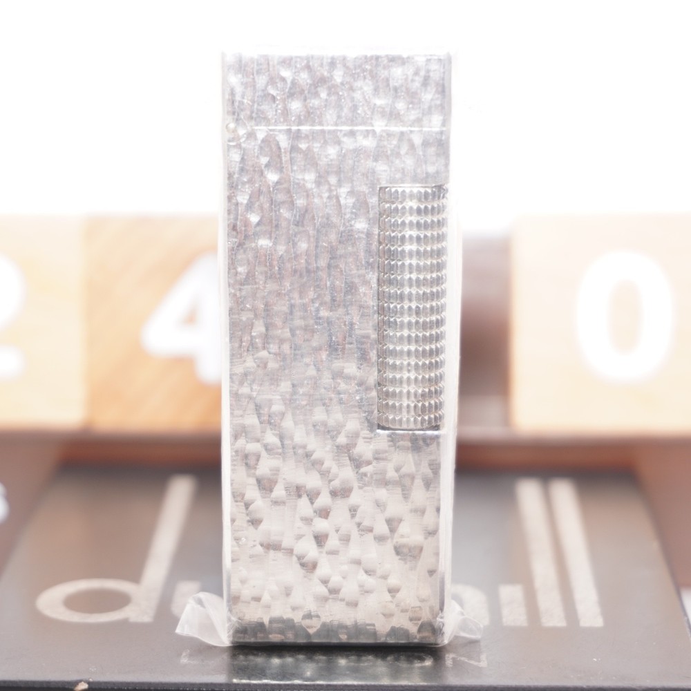 Brand New Sealed_Dunhill Lighter Silver Bark Pattern