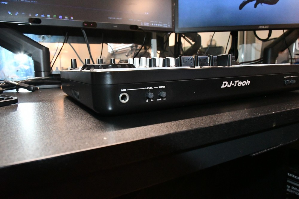 DJ-Tech 4-Mix DJ Controller - !!! Used, nice !!!