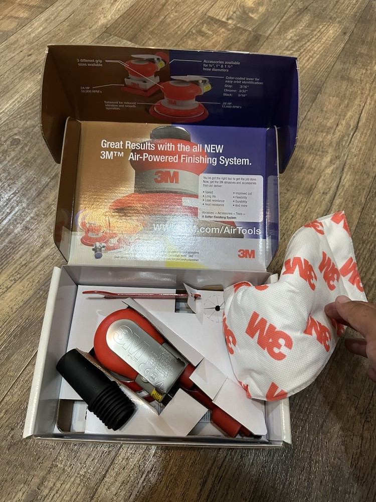 3M 20319 Random Orbital Sander - Red