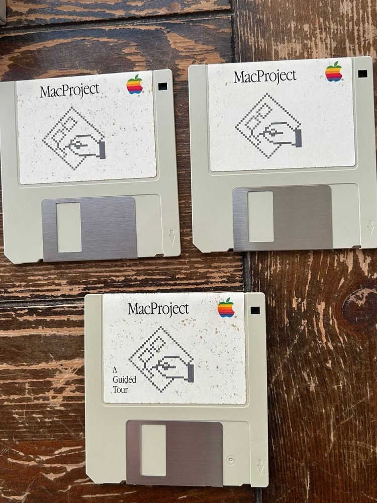 Apple Macintosh MacProject M0525. Vintage Apple software 1984 year