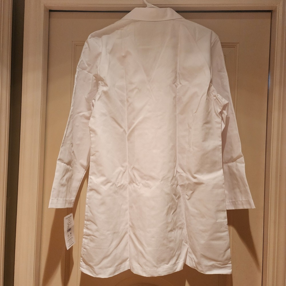NWT Adult Size Medium Lab Coat Wegmans Pharmacy