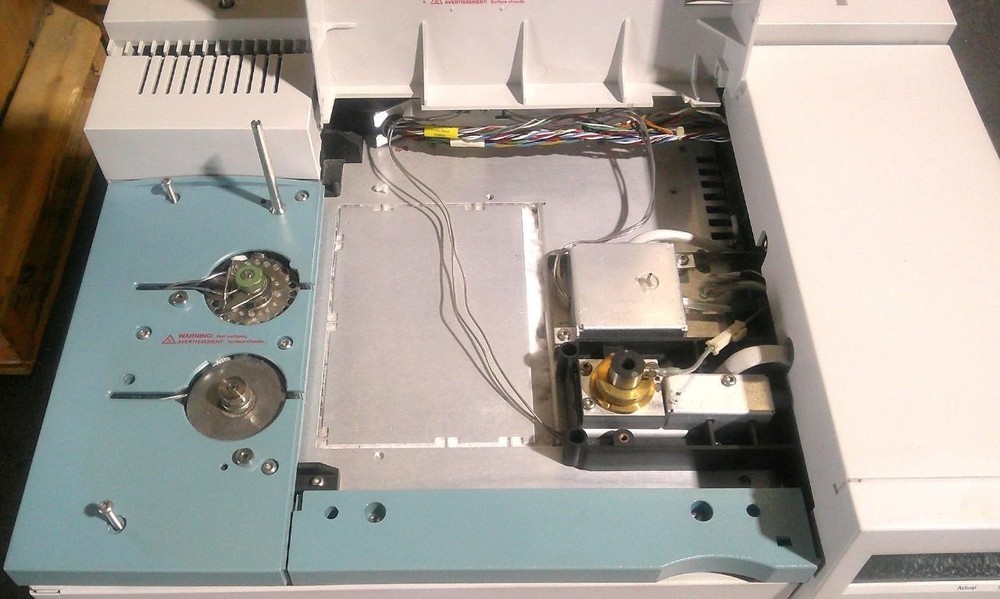 Agilent 6890N Network GC System