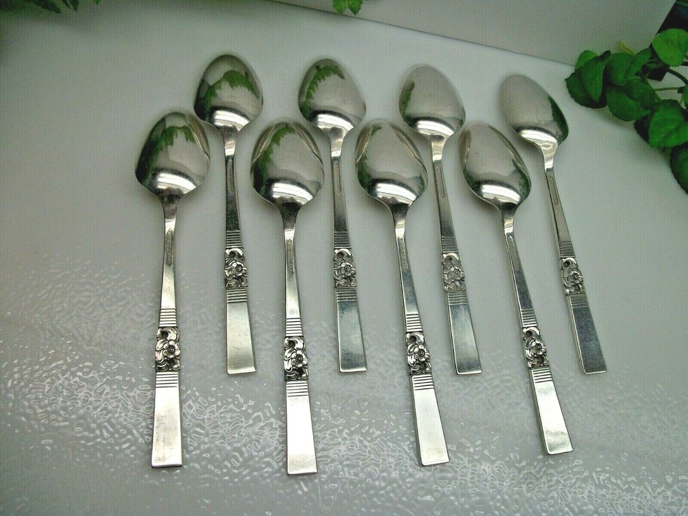 8 Oneida Silver Community MORNING STAR Silverplate Teaspoons 1948