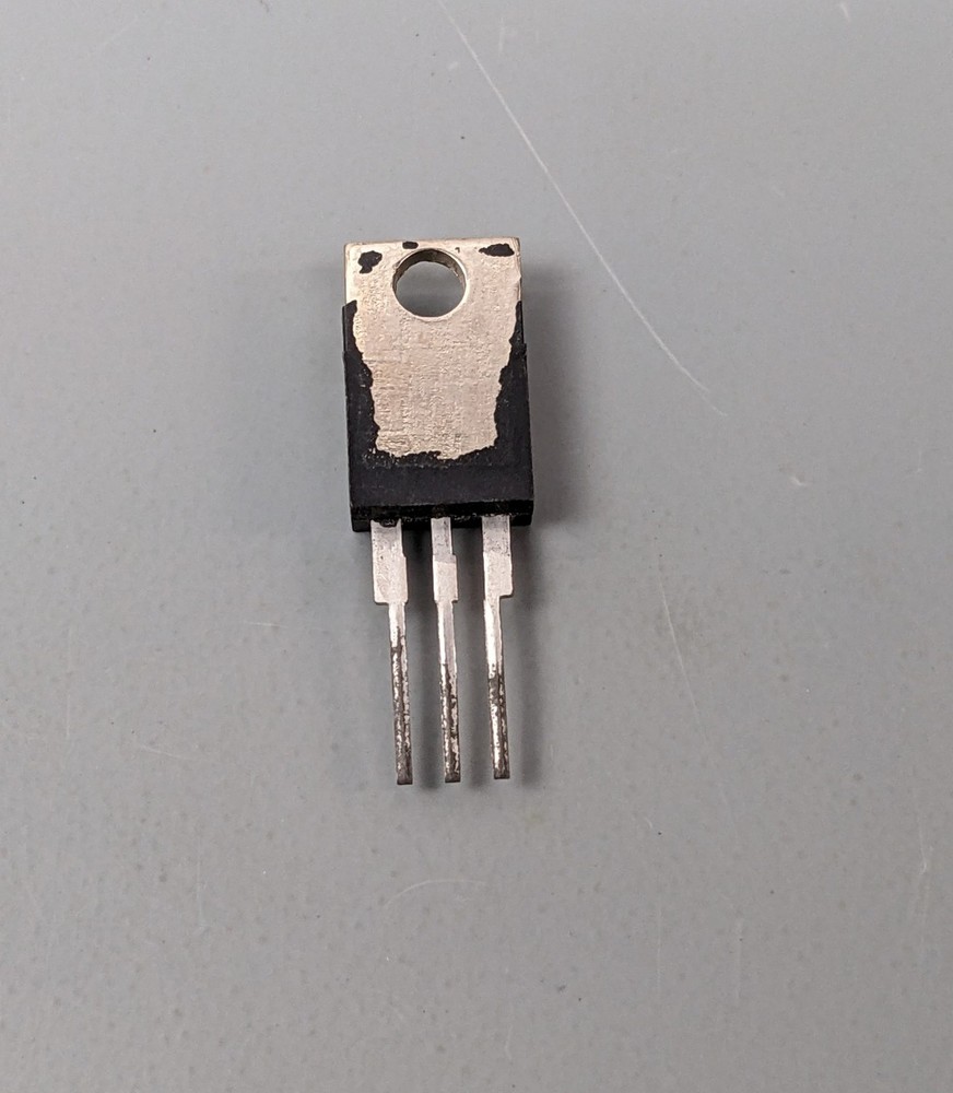 (3) Littelfuse Q2016L5 Triacs