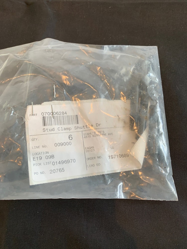 070006284 Stud Clamp Shuttle Dr 6 PACK