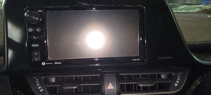 18 Toyota 18 C-HR Front Camera/Projector Windshield Mounted