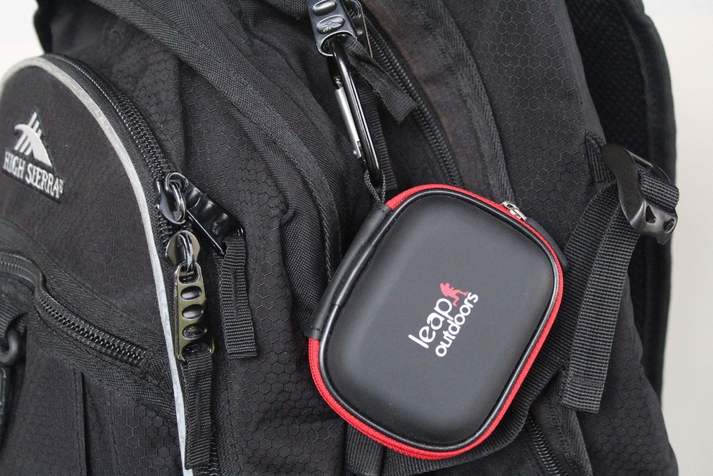 Leap Outdoors Weather-Resistant Protective SD Memory Card Storage Case Red