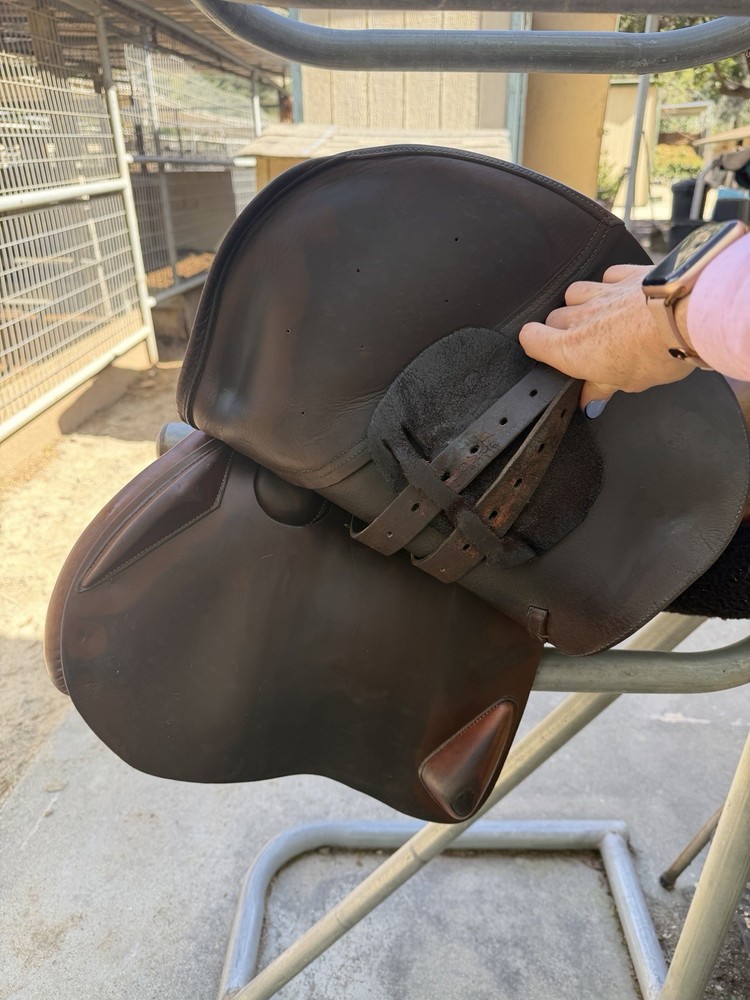 17” 2AA Devoucoux Biarritz Saddle