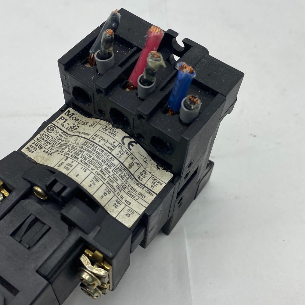 MOELLER P1-32, 3-POLE ROTARY SWITCH W/Panel Mount Isolator Switch P132