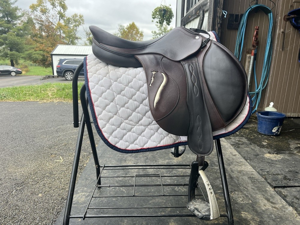 2023 Antares Evolution 16.5 Saddle