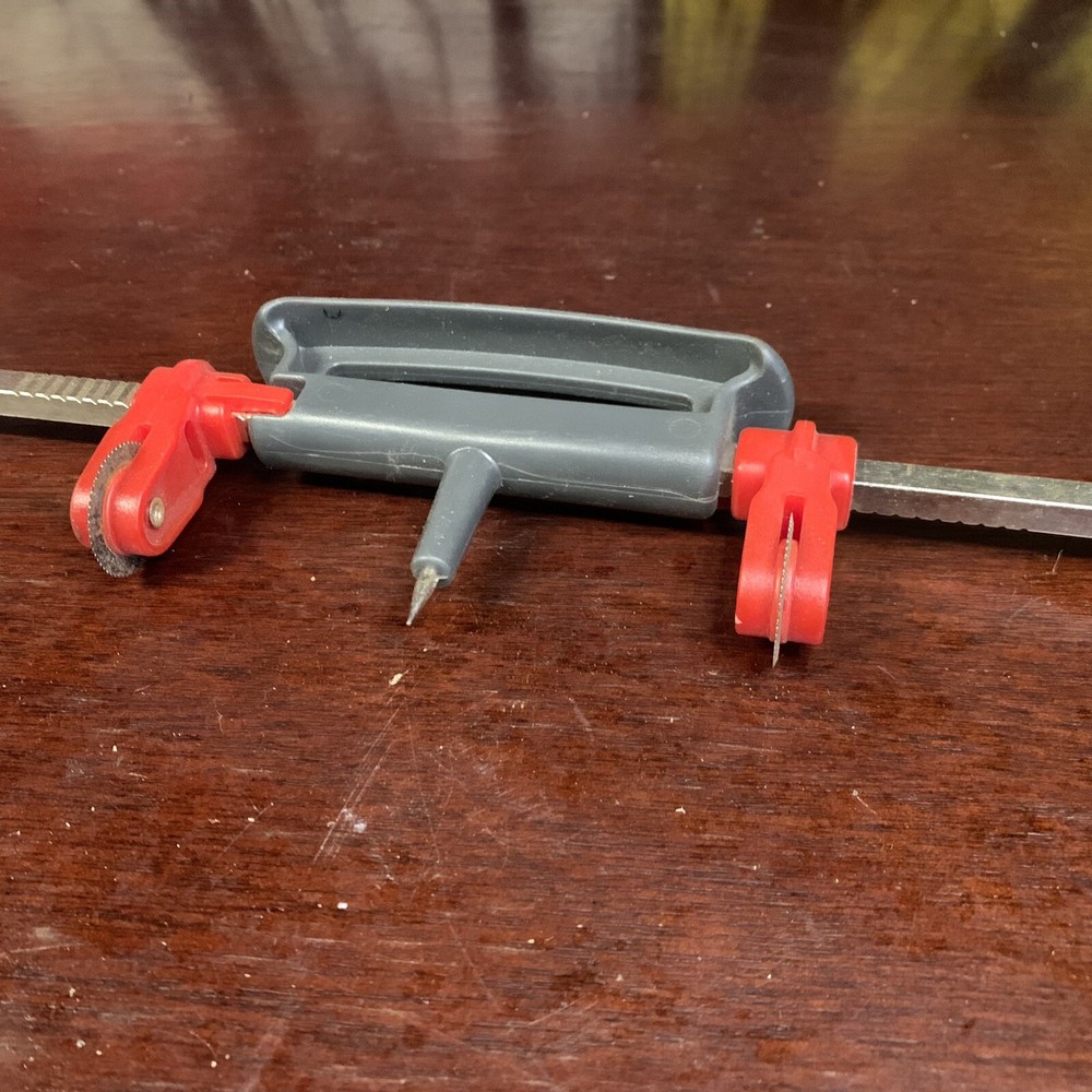 Goldblatt Tool Co. Drywal Cutter Hand Tool