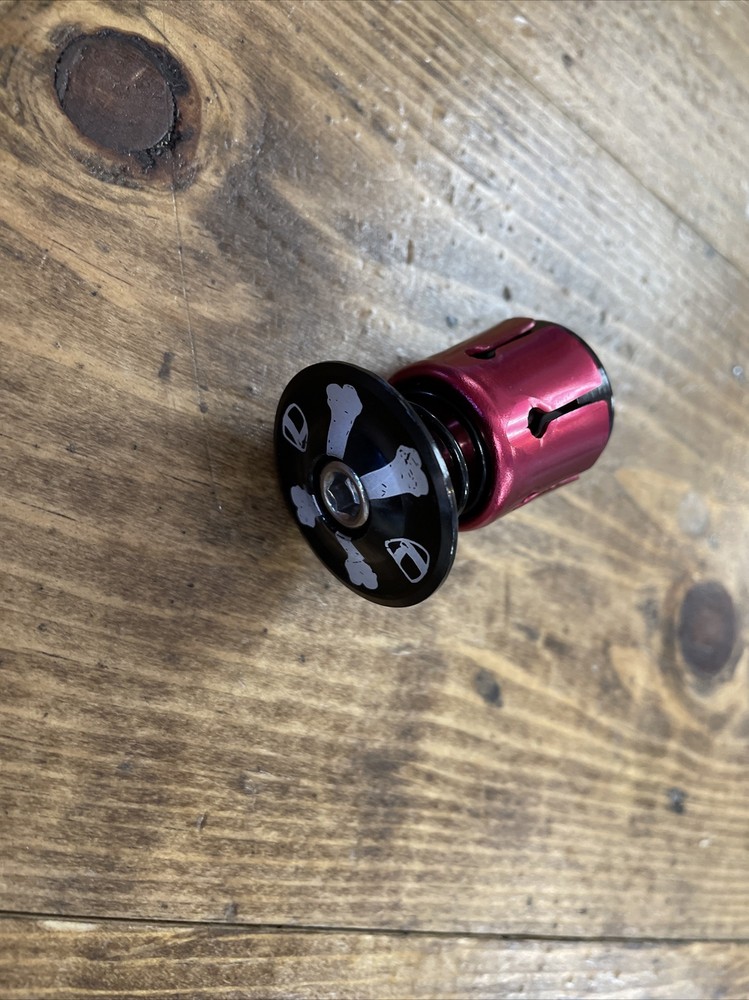 Leader Bikes Compression Plug