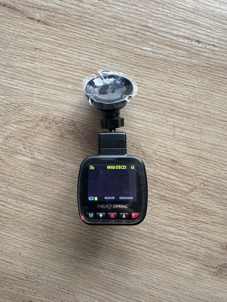 Nextbase 112 Dash Camera - Unused cables and mount included