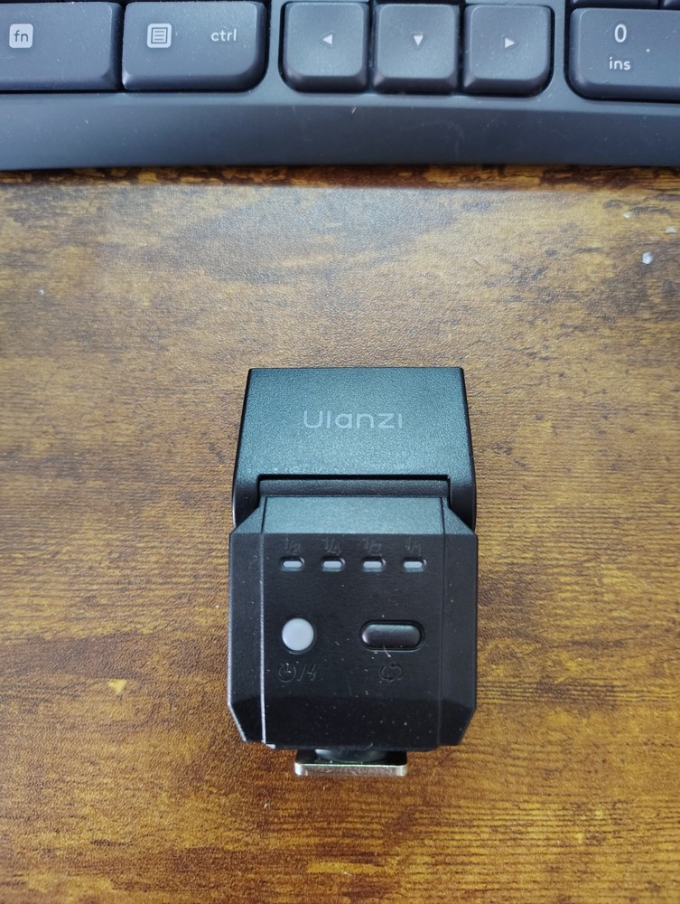 Ulanzi SL03 Spark Lite Camera Flash LED Fill Light 90° Adjustable