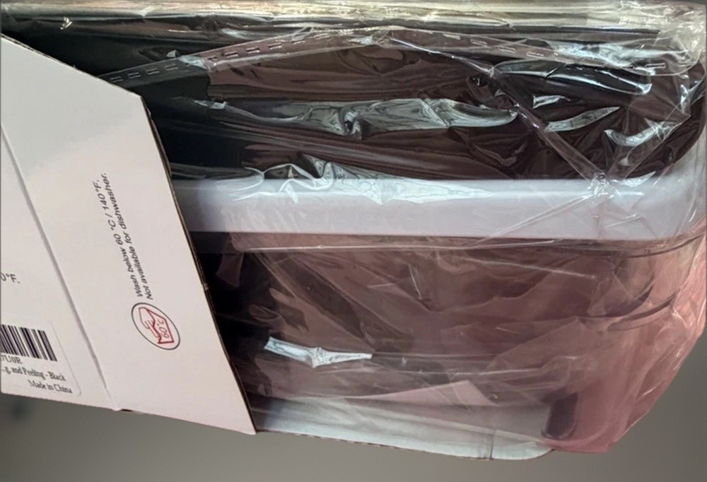 Multi-functional Vegetable Chopper/Dicer/Slicer/ Shredder with Egg Separator~New