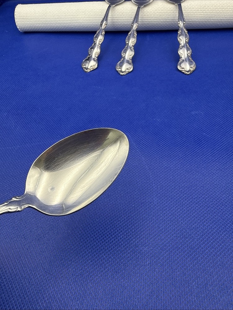 Oneida MOZART Deluxe Stainless Teaspoon Glossy Silverware Flatware Set 4