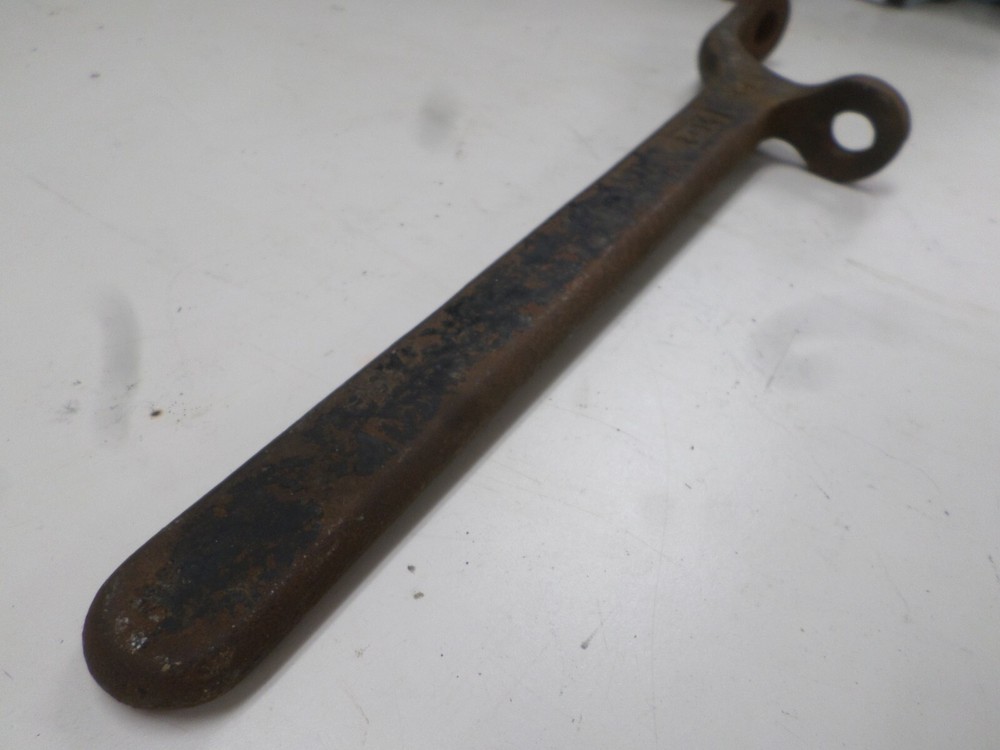Vintage Firemans Fire Hydrant 4 1/2 Inch Spanner Wrench 2M-50