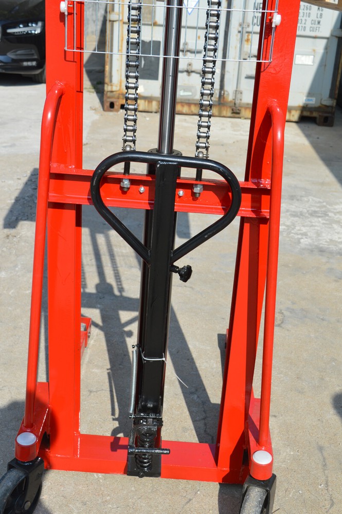 2T Manual Pallet Stacker, Hydraulic Stacker Forklift, 4400 lbs Capacity, 63"H