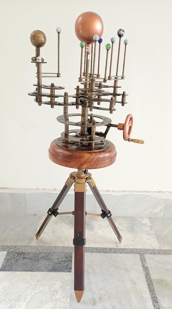 Solar System Celestial Model Fully Functional Antique Look Orrery Saturn Tripod