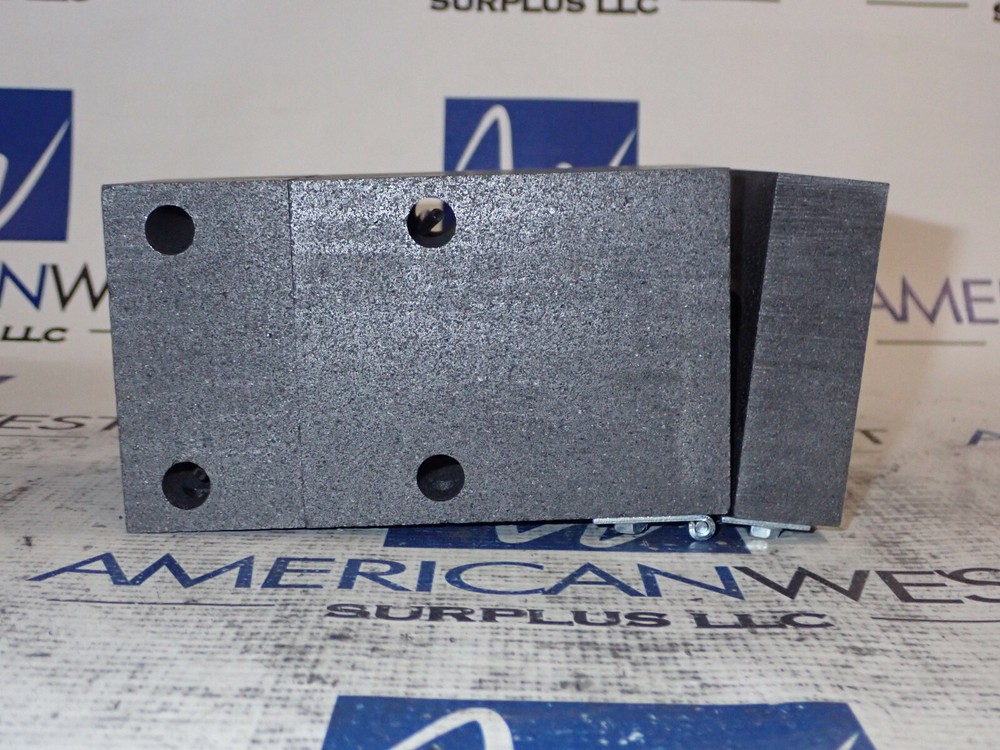 Burndy B-5021 Cable Mold *NEW