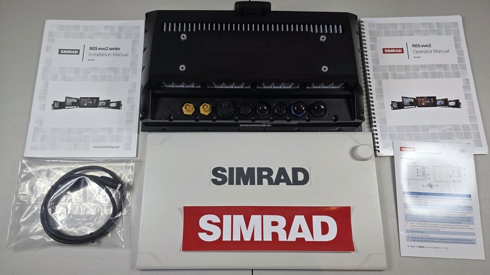Simrad NSS16 evo2 16” Multifunction Display MFD Chartplotter Sonar Radar]