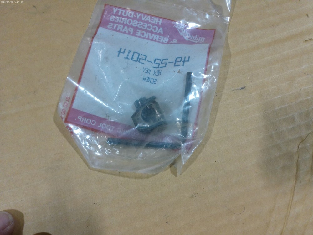 Milwaukee Blade Clamp & Screw Kit 49-22-5014