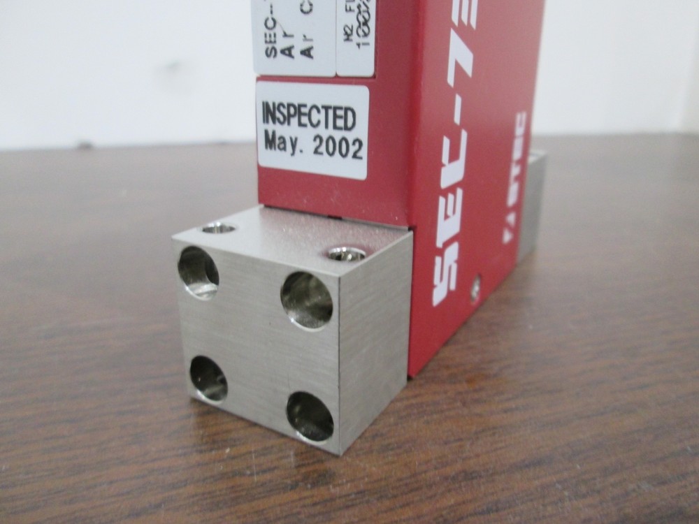 Stec, SEC-7330, 500 SCCM, AR, 9-Pin Mass Flow Controller, Used