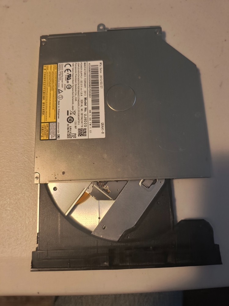 Super Multi DVD Rewriter Drive UJ8D2Q KO00807010